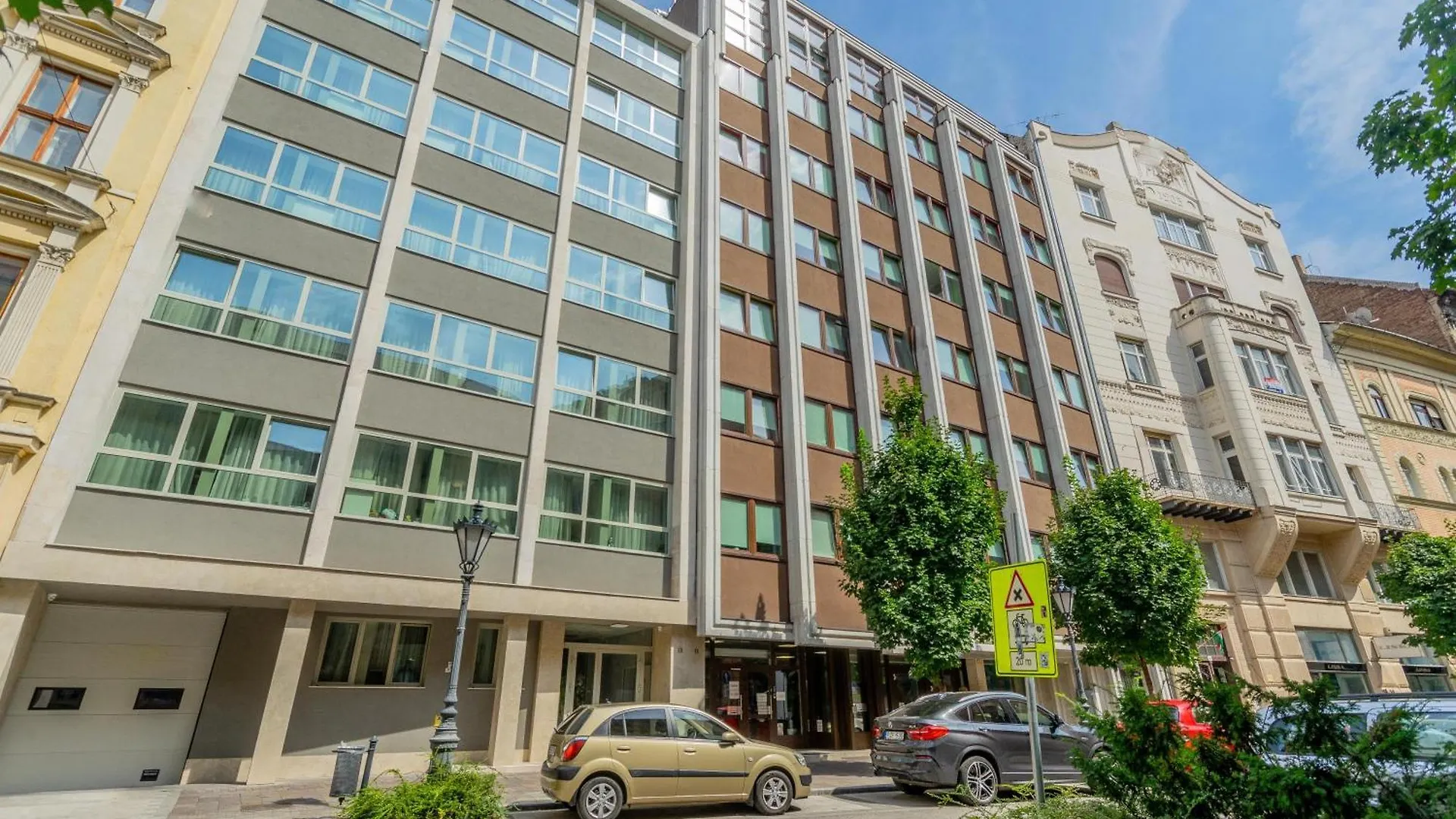 Downtown Apartment House Red Budapeste 0*,